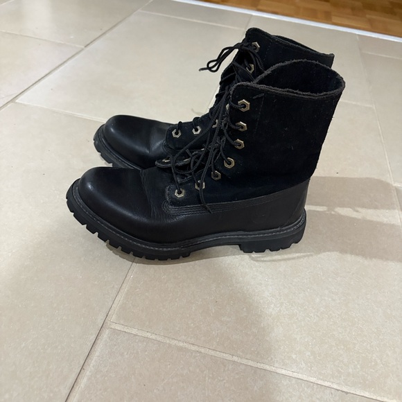 Timberland Shoes - Timberland woman’s 9 men’s 7 Black Leather Suede Waterproof Combat Boots